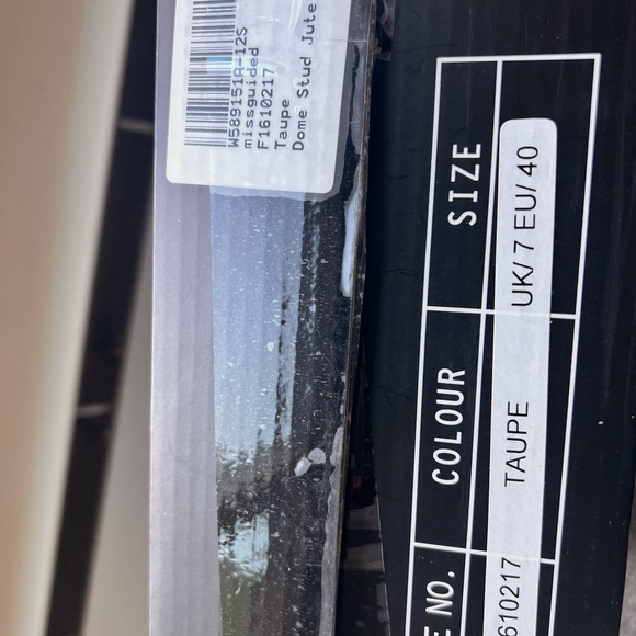 Misguided Dome Wedge Sandals in Taupe color.EU size 40 - Picture 2 of 5